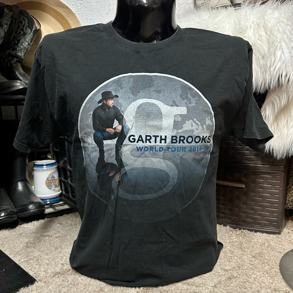 CLEARANCE SALE!!! 1919. Garth Brooks World Tour 2014-2015 T-shirt Unisex XL